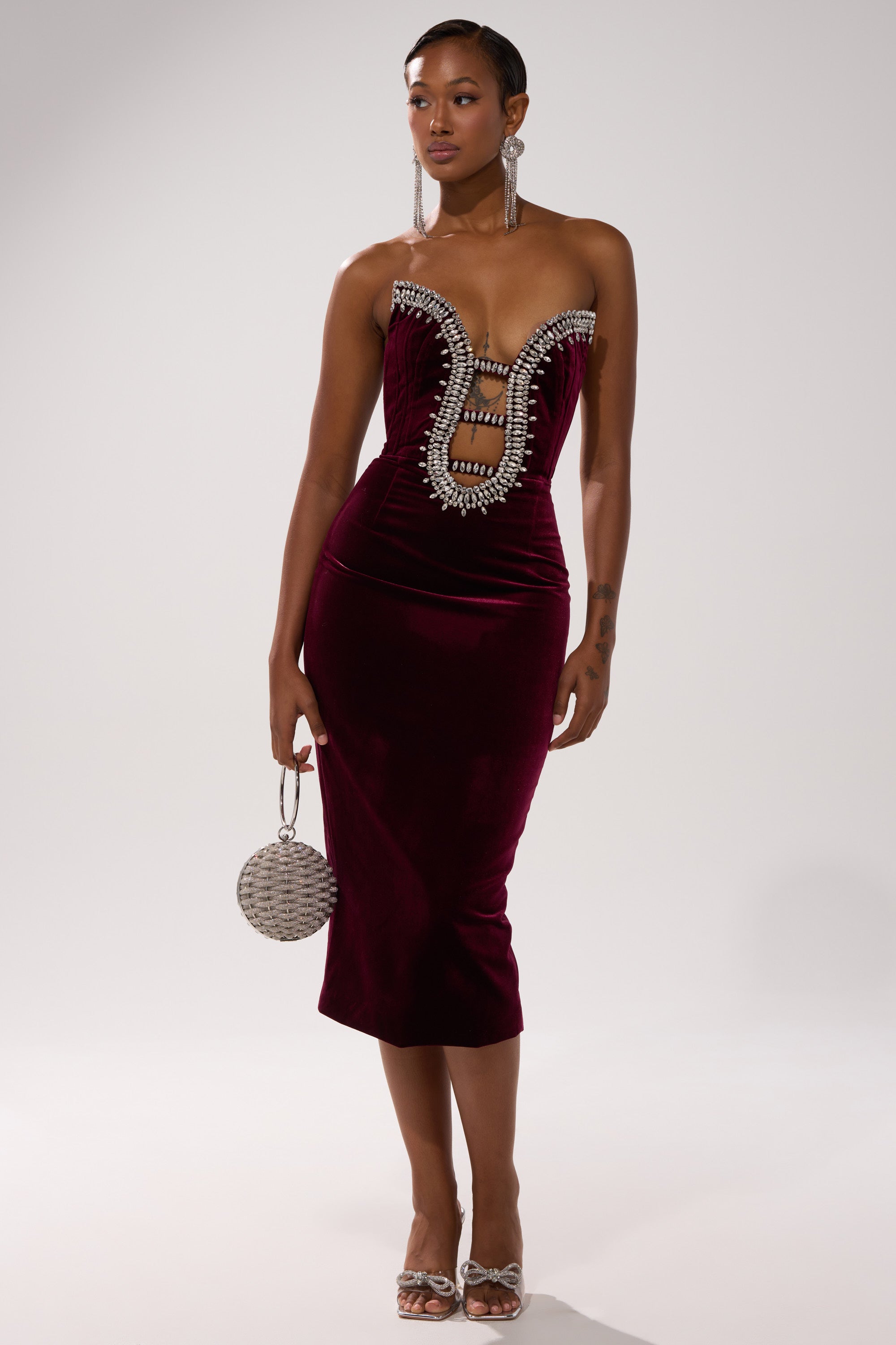 FEELIN THE LOVE VELVET RHINESTONE MIDI DRESS