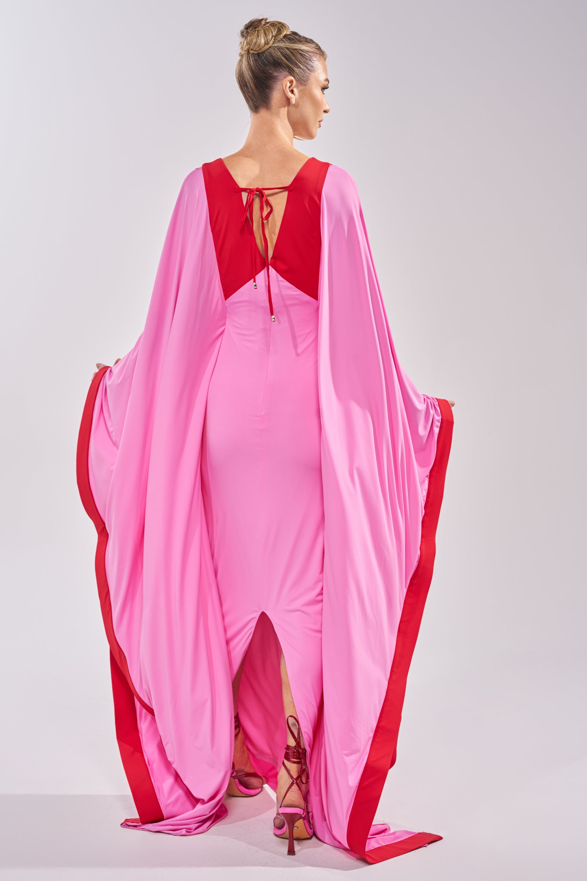 GUEST OF HONOR BODYCON MAXI DRESS IN PINK